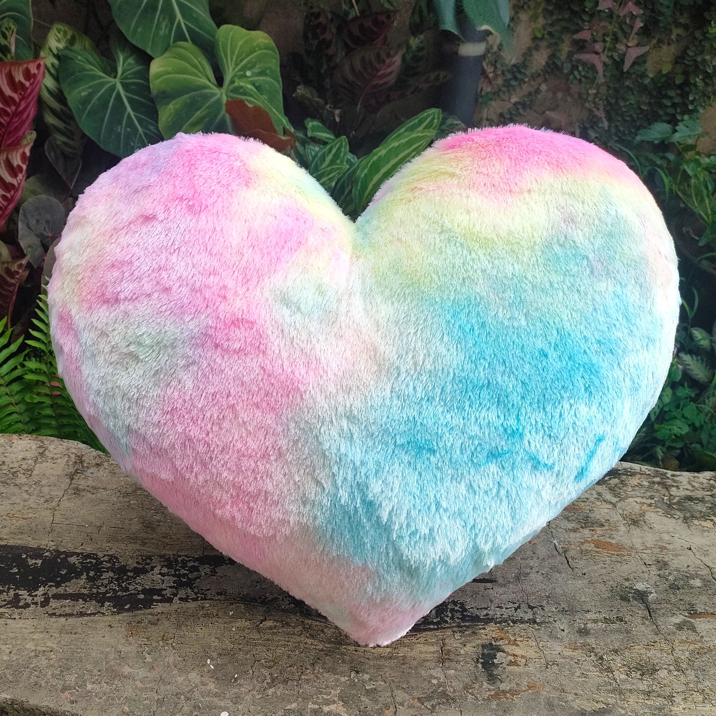 Heart Shaped Plush Living Room Pillows, Soft and Cozy